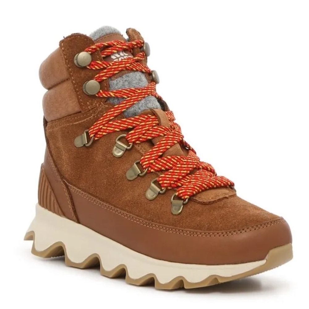 SOREL Kinetic Conquest Hiking Boots